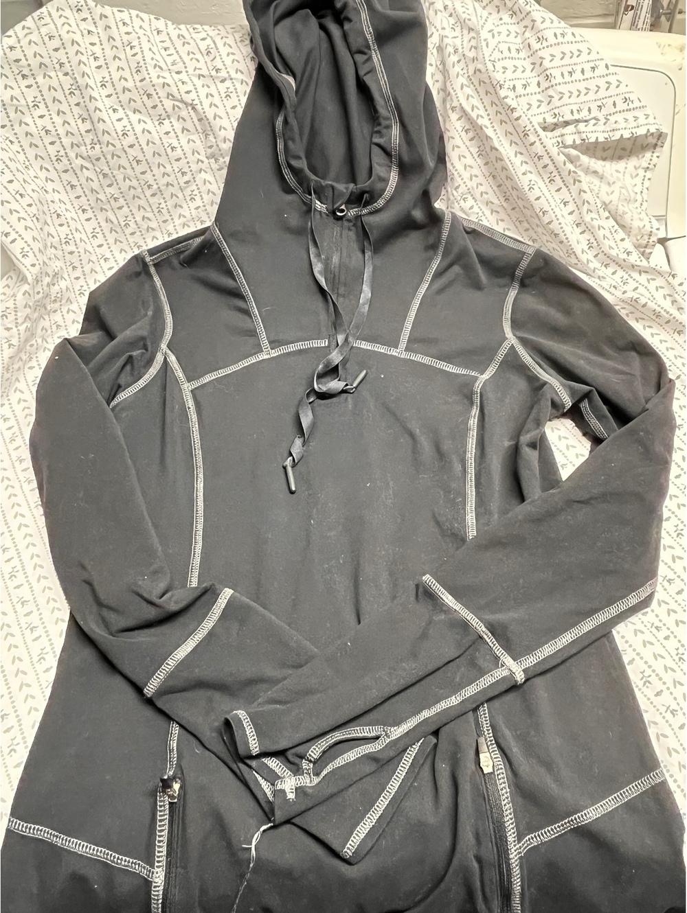 Kirkland Signature Black Hoodie Sweatshirt Small